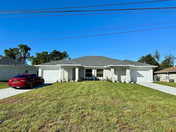 $1,800 | 354-356 Bell Boulevard, Unit 356, Lehigh Acres, FL 33974