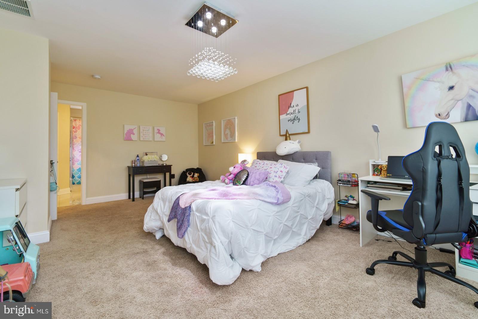 9808 Hidden Valley Road Perry Hall, MD 21128 - Photo 22 of 50 2nd Floor Master