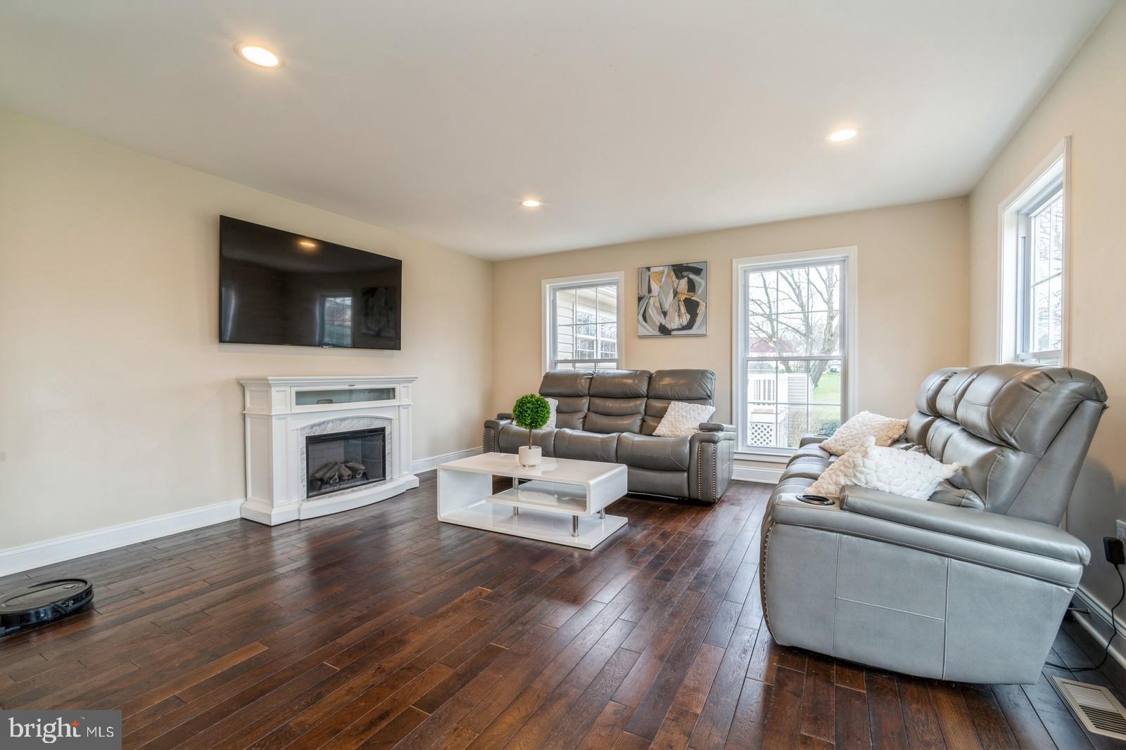 9808 Hidden Valley Road Perry Hall, MD 21128 - Photo 6 of 50 1st Floor Living Room