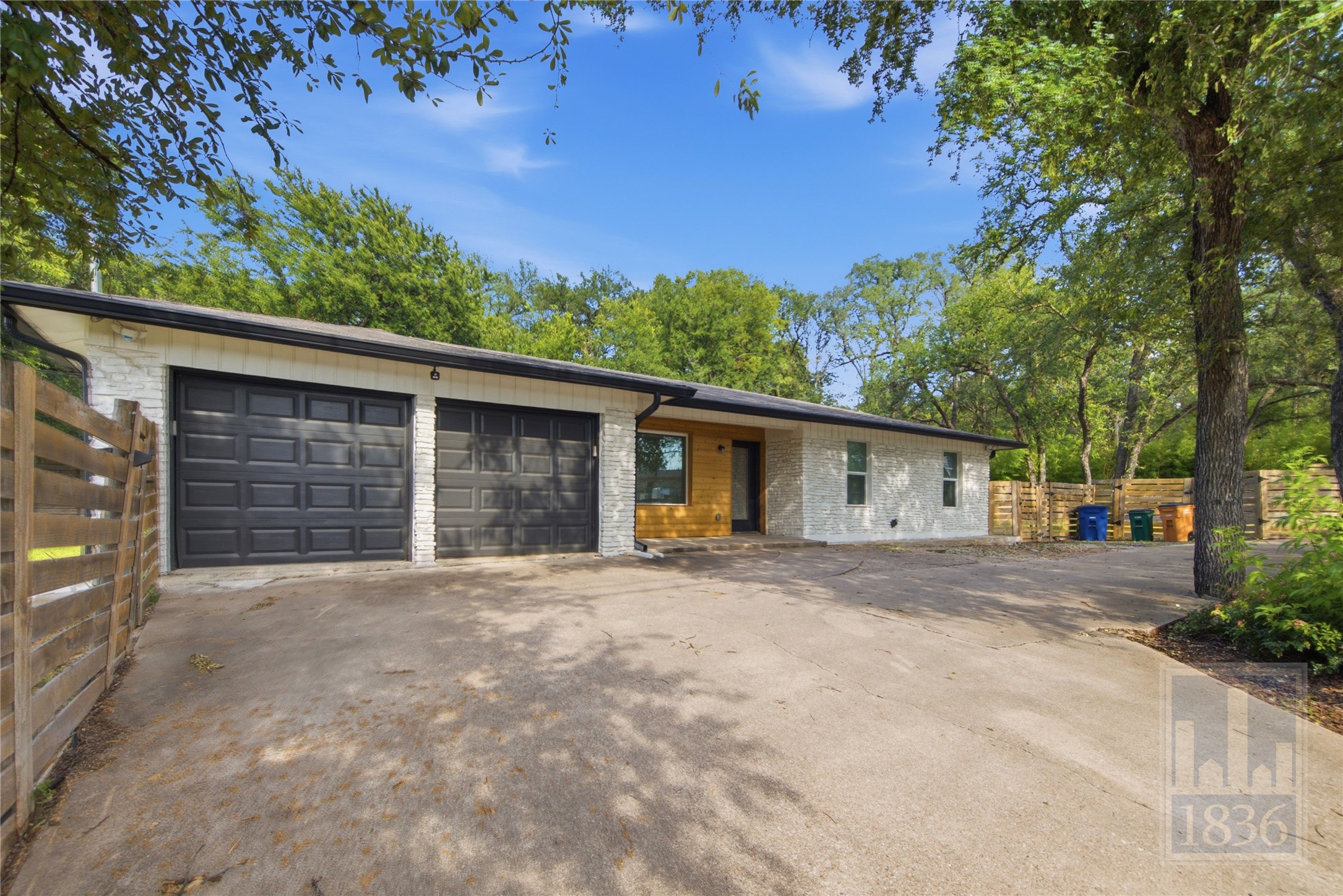 2703 Burleson Road Austin, TX 78741 - Photo 31 of 34