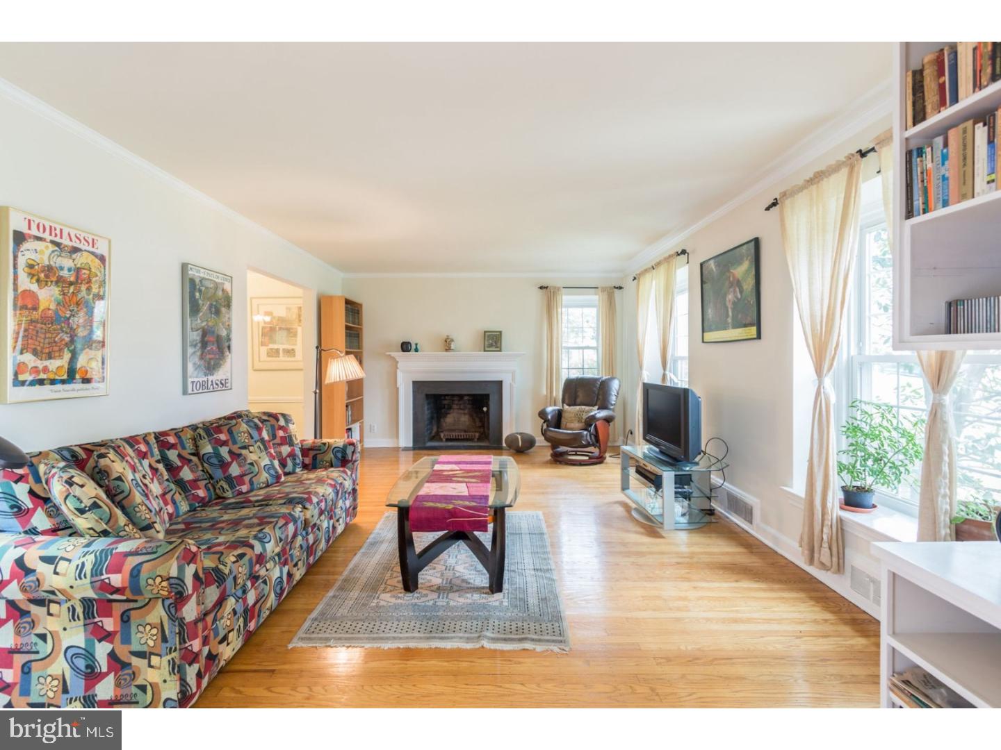 412 Red Leaf Road Wynnewood, PA 19096 - Photo 2 of 18 Family Room