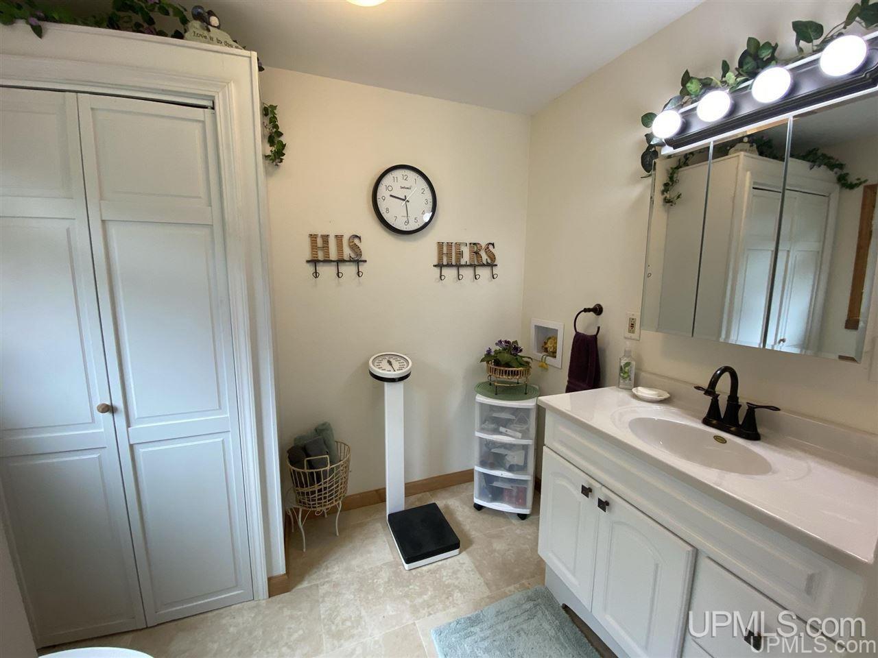 716 Roosevelt Road Niagara, WI 54151 - Photo 13 of 20 Gallery Image 13
