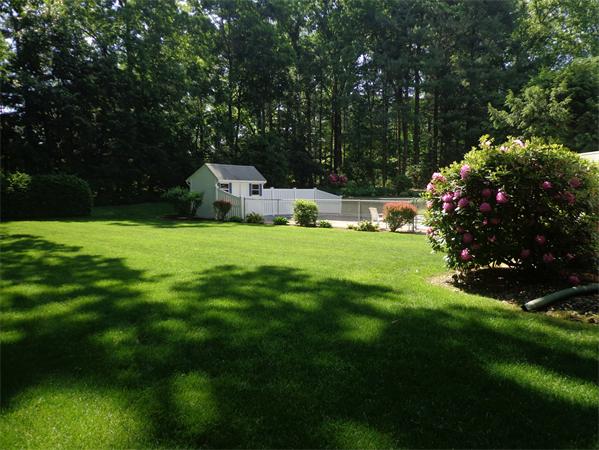 12 Addison Road Wilbraham, MA 01095 - Photo 2 of 22 Gallery Image 2