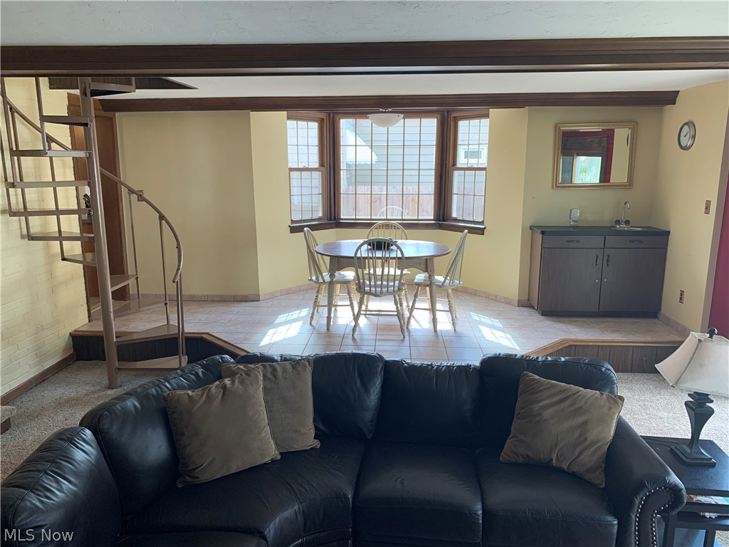 1284 Gordon Road Lyndhurst, OH 44124 - Photo 16 of 31