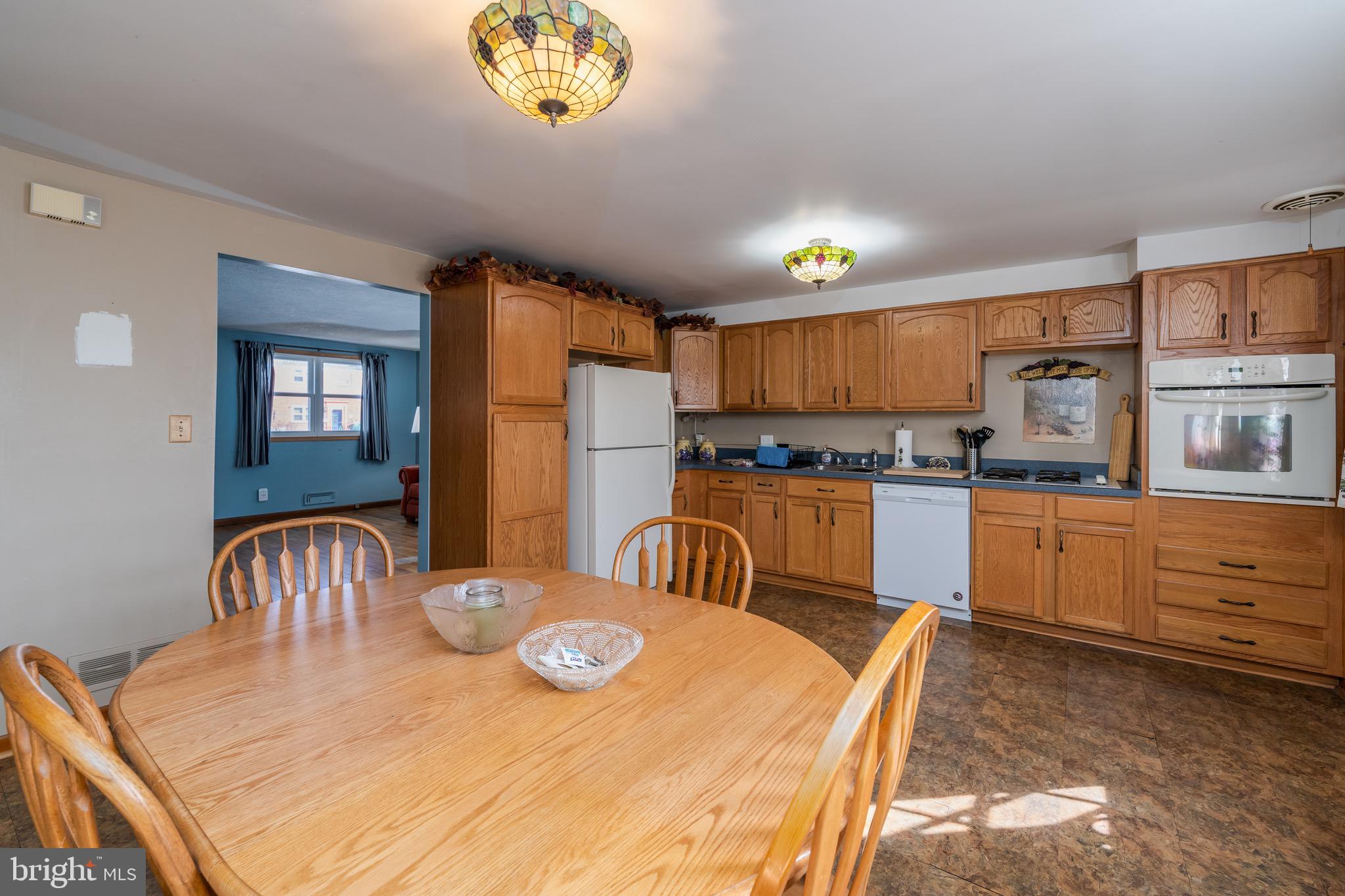 7825 Harold Road Baltimore, MD 21222 - Photo 3 of 15