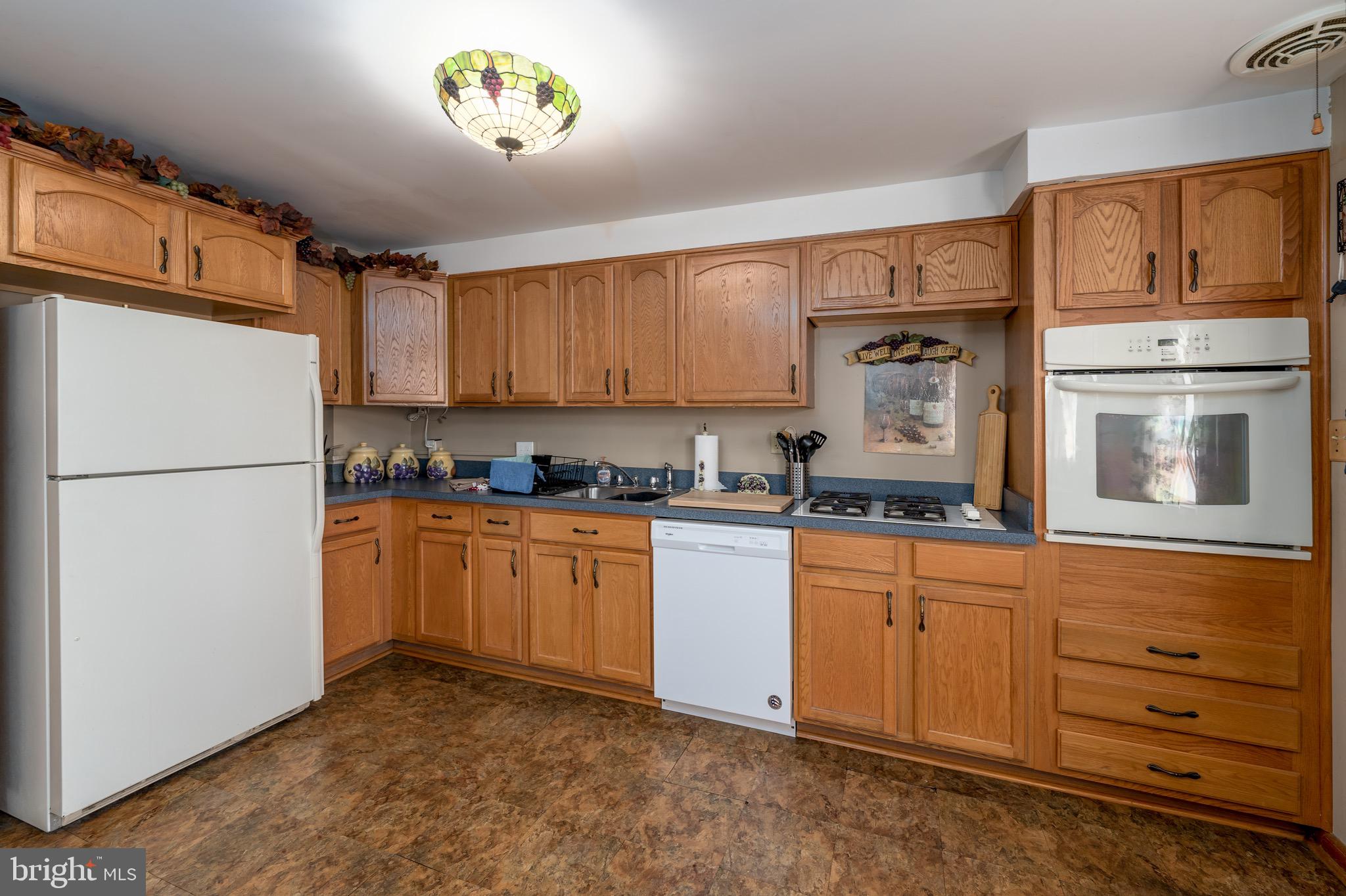 7825 Harold Road Baltimore, MD 21222 - Photo 5 of 15
