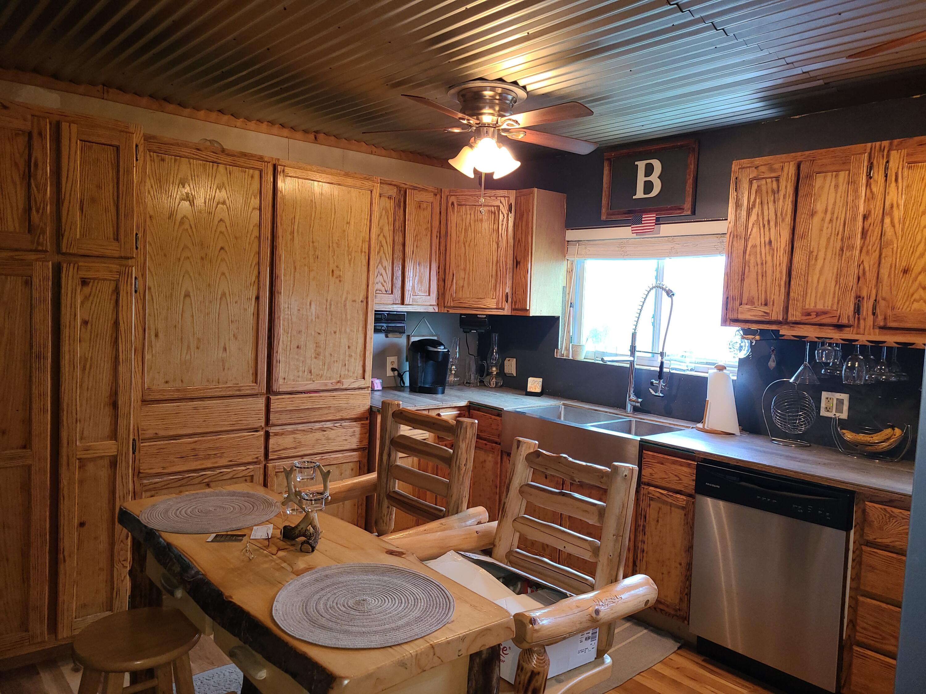 1240 East North County Line Road Blanchard, MI 49310 - Photo 3 of 6 20210722_090256