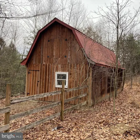$205,000 | 550 Greenhouse Road, Middleburg, PA 17842