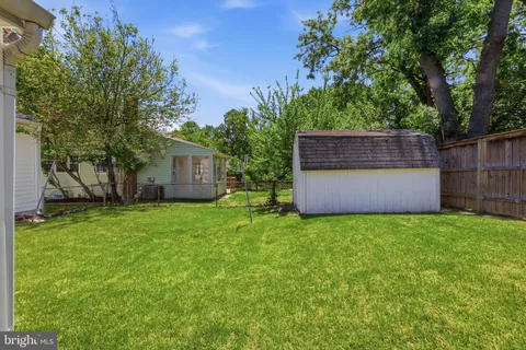 $385,000 | 4906 41st Place, Hyattsville, MD 20781