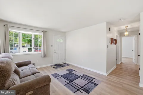 $385,000 | 4906 41st Place, Hyattsville, MD 20781