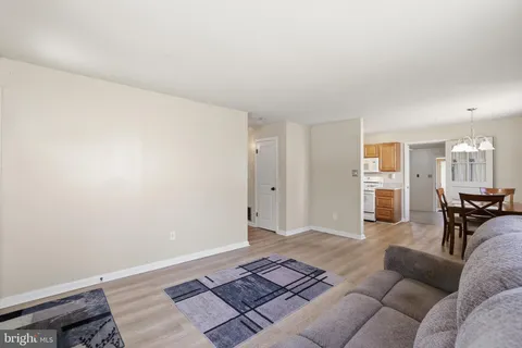 $385,000 | 4906 41st Place, Hyattsville, MD 20781