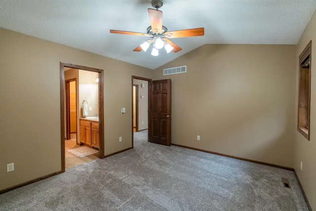 $450,000 | 225 Pinehurst Drive, Mankato, MN 56001