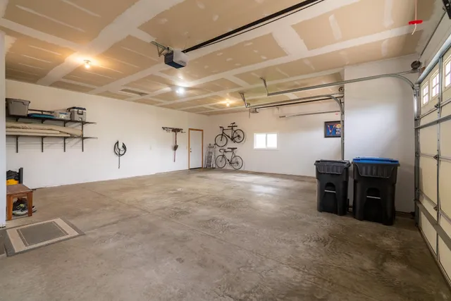 $450,000 | 225 Pinehurst Drive, Mankato, MN 56001