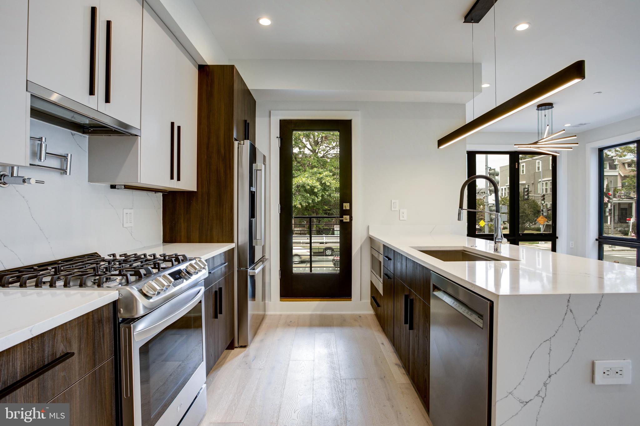 3933 14th Street Northwest, Unit 3 Washington, DC 20011 - Photo 11 of 31