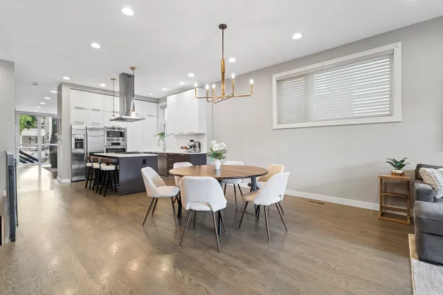 $899,000 | 878 North Marshfield Avenue, Unit 1, Chicago, IL 60622