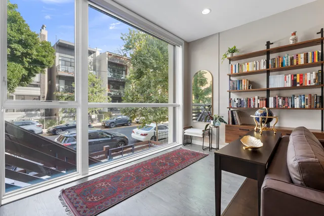 $899,000 | 878 North Marshfield Avenue, Unit 1, Chicago, IL 60622