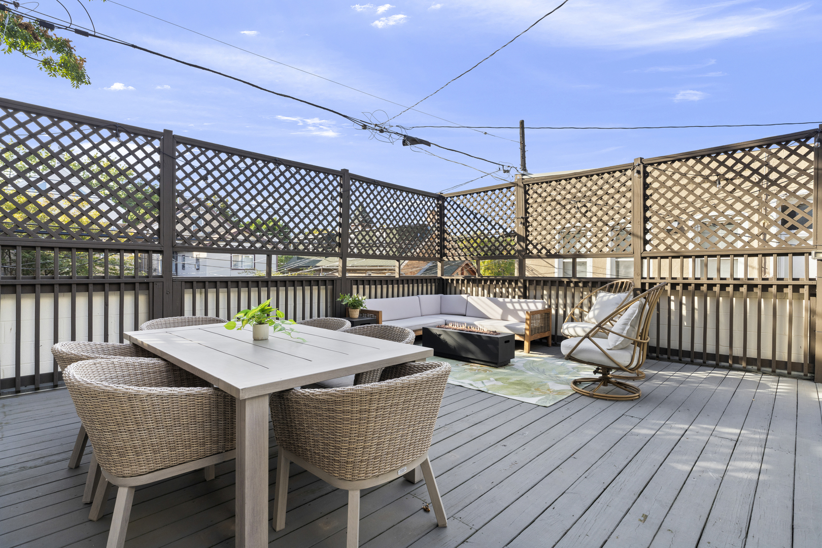 878 North Marshfield Avenue, Unit 1 Chicago, IL 60622 - Photo 26 of 26 a view of a patio with table and chairs