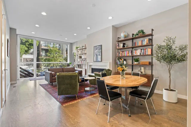 $899,000 | 878 North Marshfield Avenue, Unit 1, Chicago, IL 60622