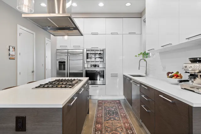 $899,000 | 878 North Marshfield Avenue, Unit 1, Chicago, IL 60622