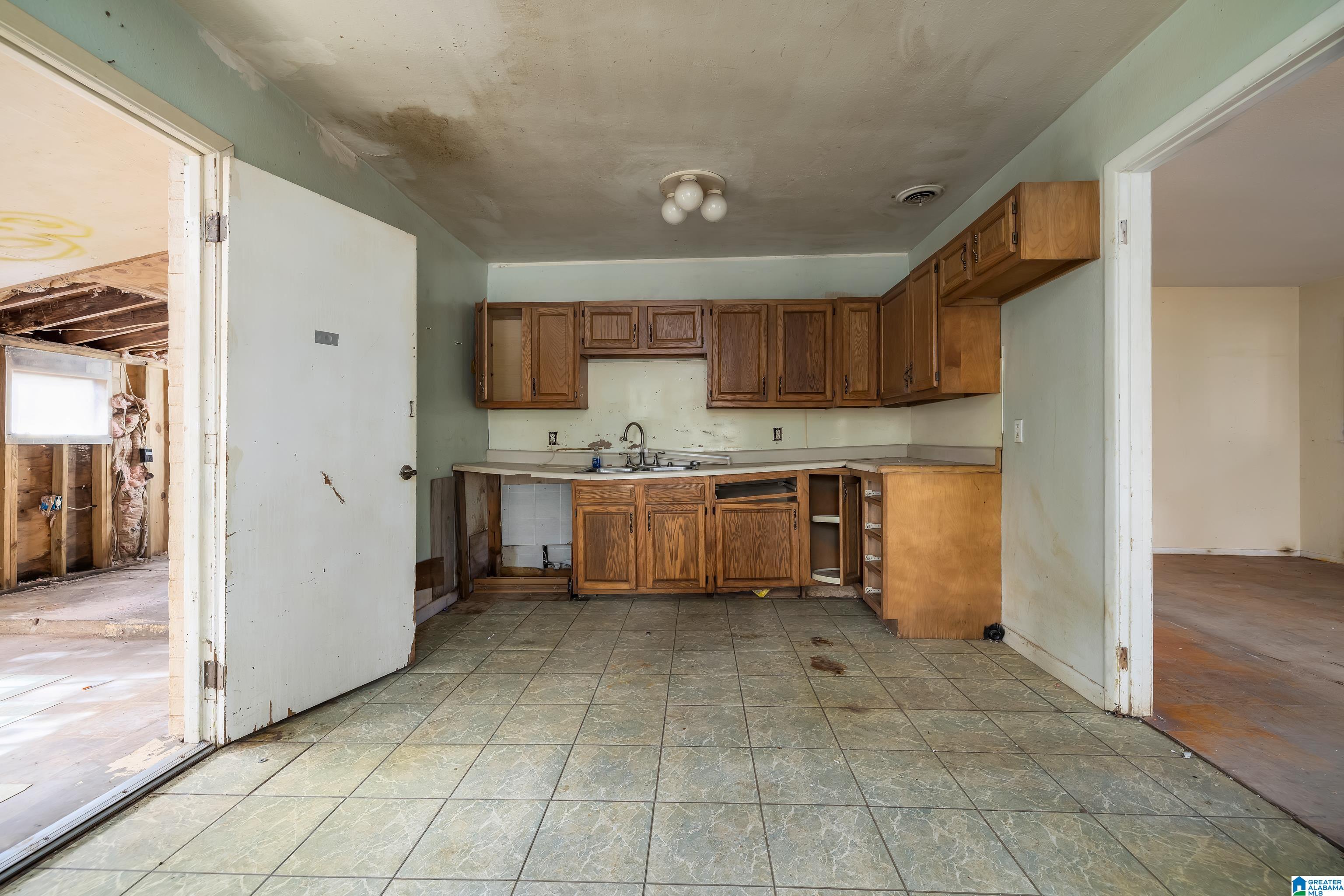 2188 Rocky Ridge Road Birmingham, AL 35216 - Photo 9 of 30