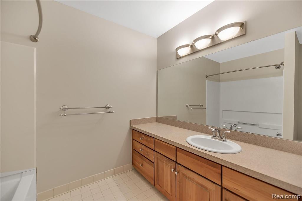 16810 Farmington Road Livonia, MI 48154 - Photo 25 of 41