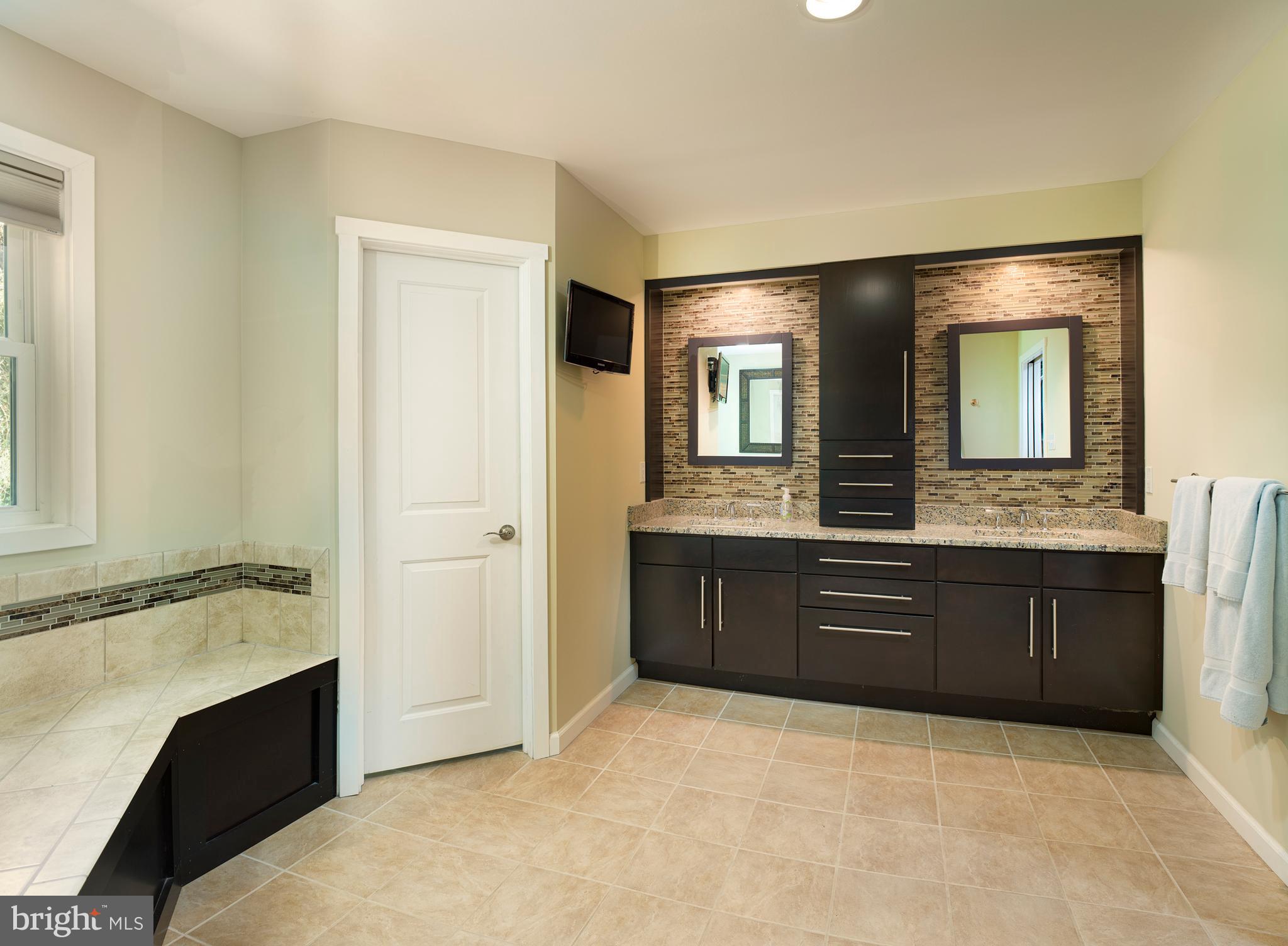 2014 Stone Ridge Lane Villanova, PA 19085 - Photo 15 of 24 Master Bathroom