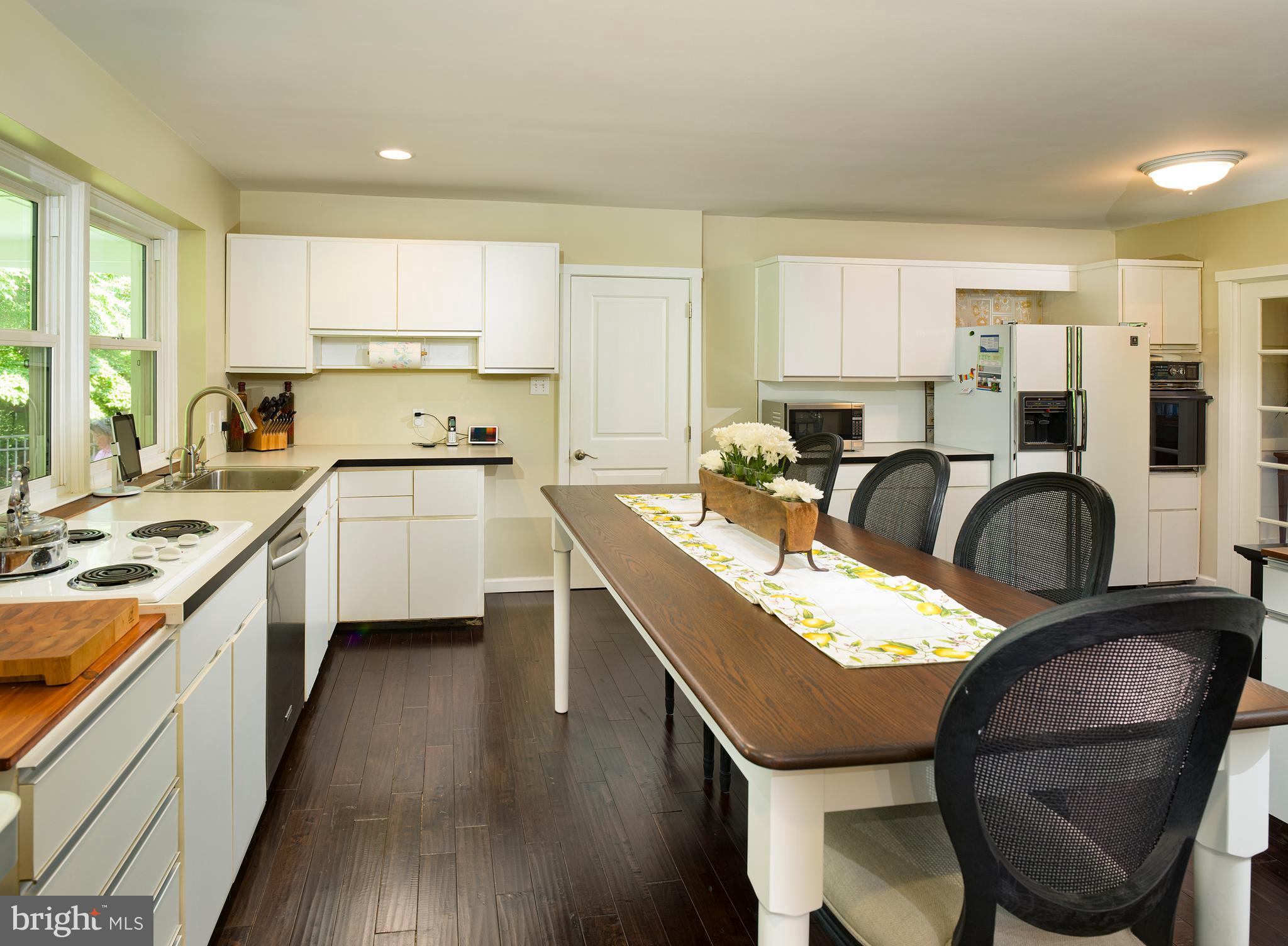 2014 Stone Ridge Lane Villanova, PA 19085 - Photo 8 of 24 Kitchen/Breakfast Area