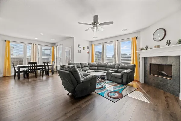 $3,600 | 612 Navo Road, Little Elm, TX 75068