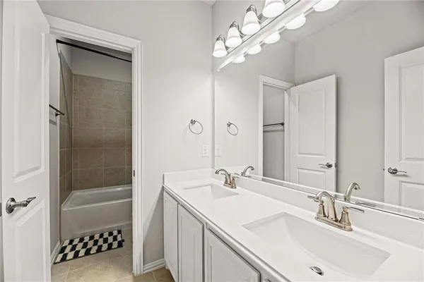 $3,600 | 612 Navo Road, Little Elm, TX 75068