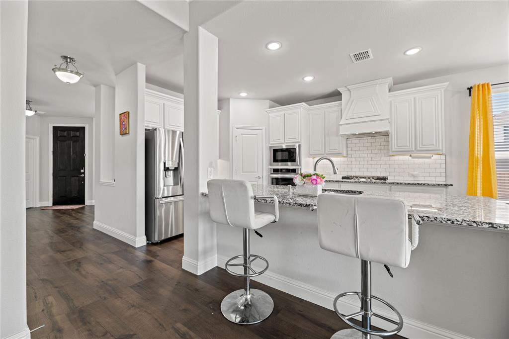 612 Navo Road Little Elm, TX 75068 - Photo 8 of 39