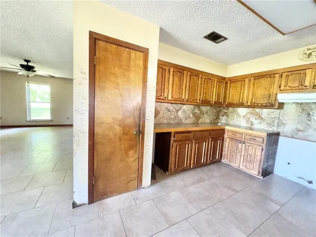 $500,000 | 30900 Highway 1064, Tickfaw, LA 70466