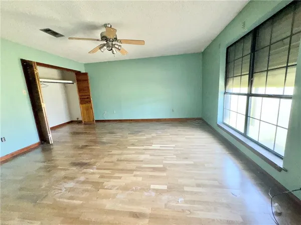 $500,000 | 30900 Highway 1064, Tickfaw, LA 70466