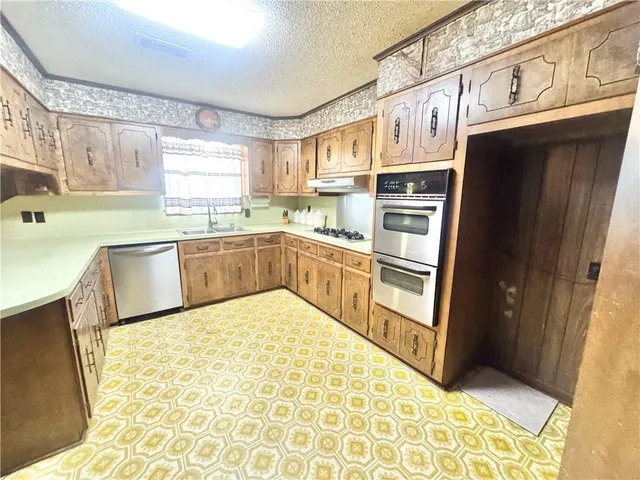 $500,000 | 30900 Highway 1064, Tickfaw, LA 70466