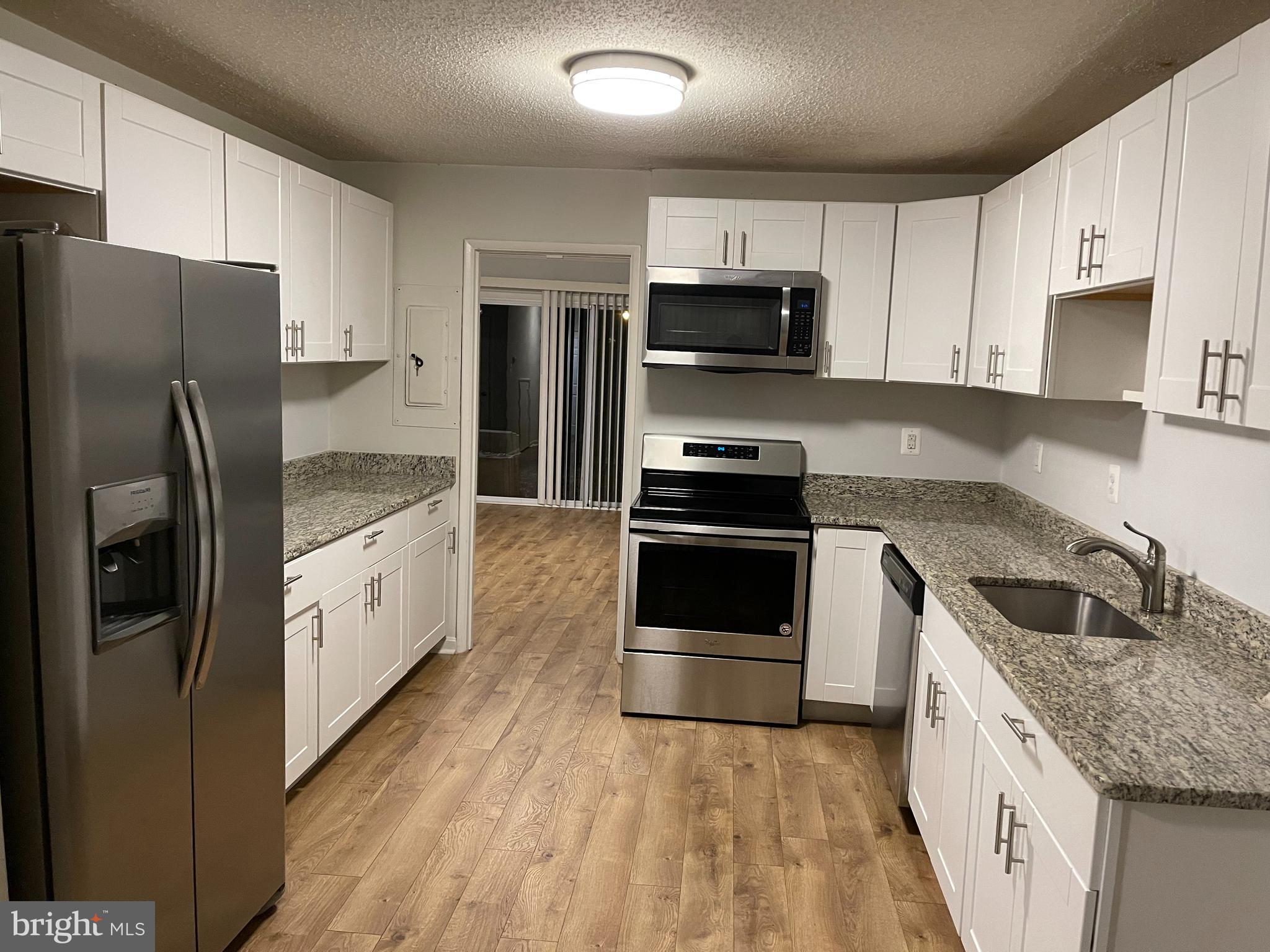 2314 Southgate Square Reston, VA 20191 - Photo 1 of 39 Newly Renovated Kitchen With SS Appliances