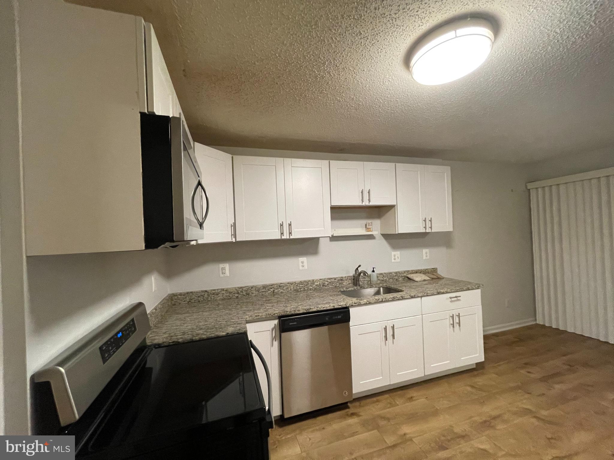 2314 Southgate Square Reston, VA 20191 - Photo 14 of 39 Breakfast In Kitchen Area