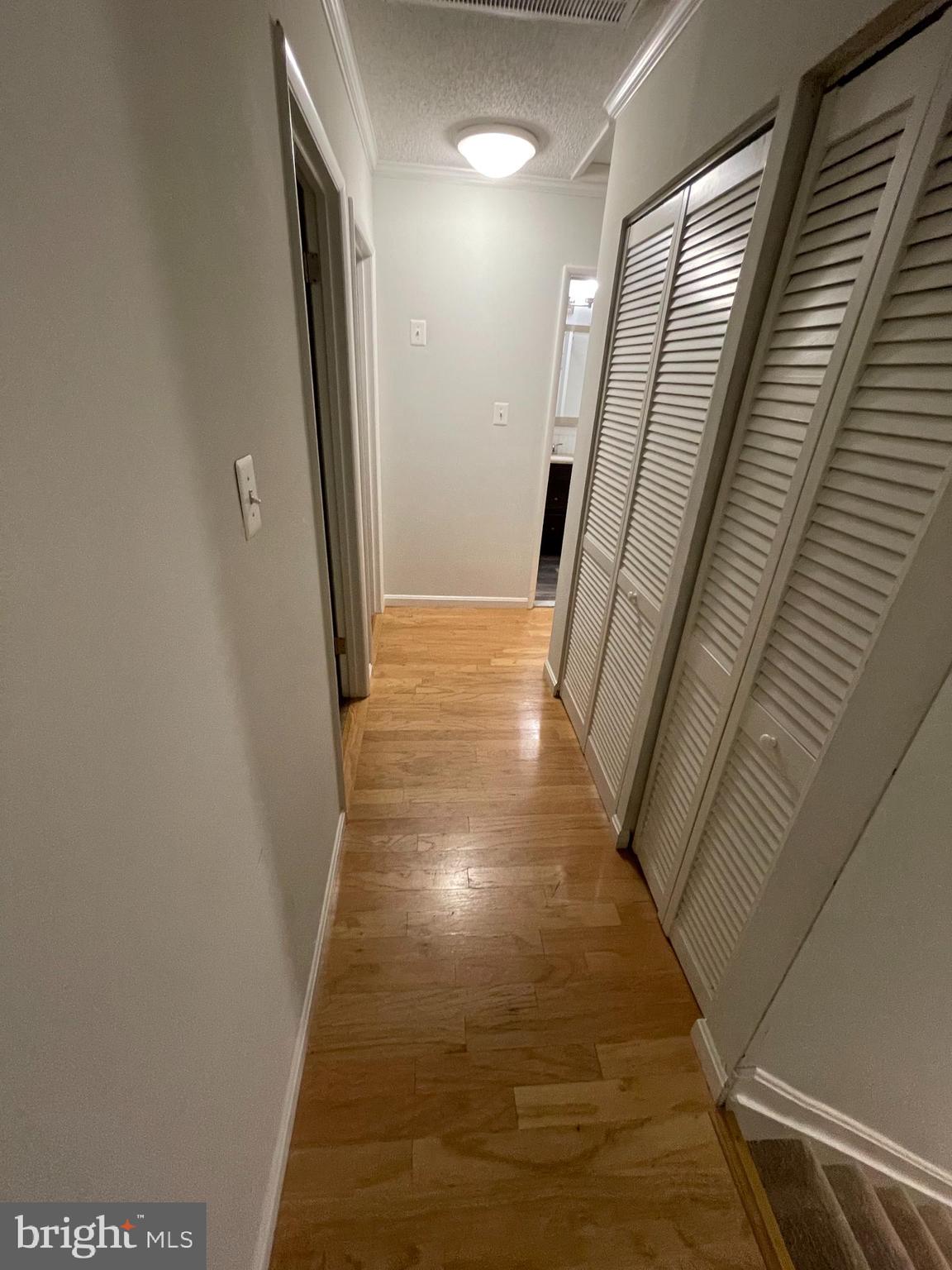 2314 Southgate Square Reston, VA 20191 - Photo 28 of 39 Hardwood Floor Upper Level Hallways