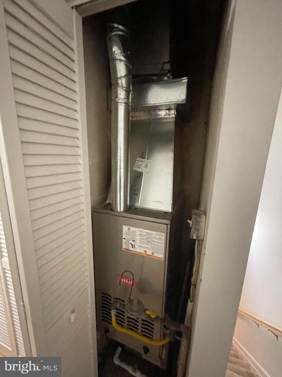 2314 Southgate Square Reston, VA 20191 - Photo 36 of 39 Barely A Year Old A/C