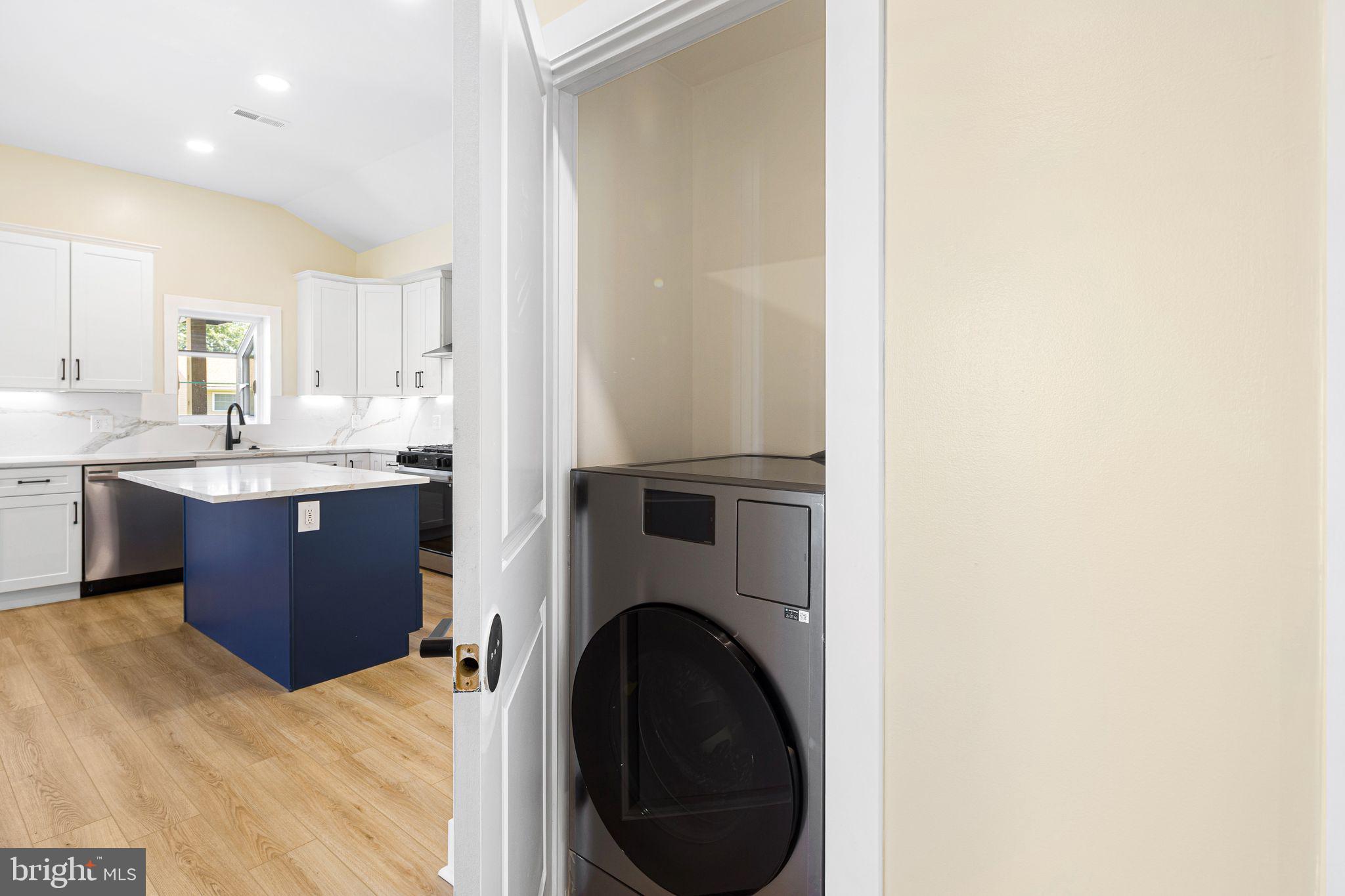 818 Chesterton Road Fairless Hills, PA 19030 - Photo 26 of 32 Laundry