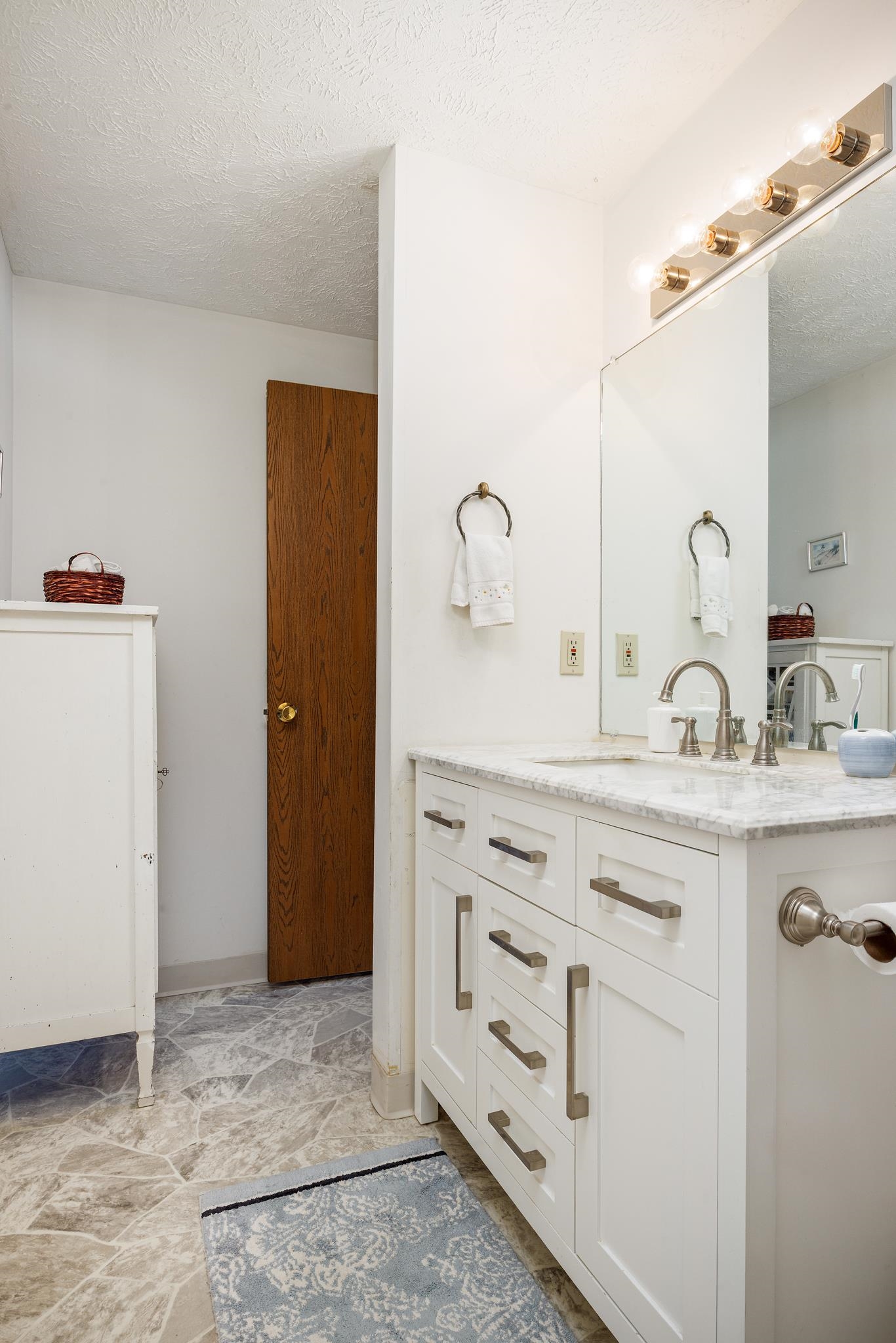 11255 East Fort Road, Unit E2 Suttons Bay, MI 49682 - Photo 39 of 49