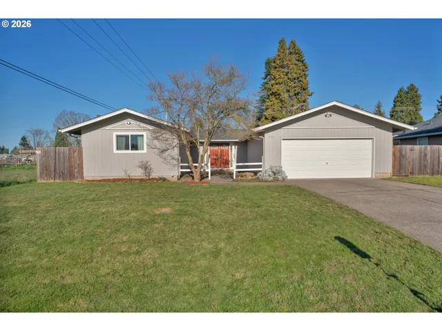 $425,000 | 596 Pinedale Avenue, Springfield, OR 97477