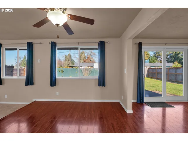 $425,000 | 596 Pinedale Avenue, Springfield, OR 97477