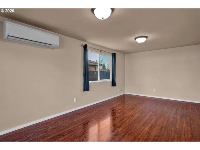 $425,000 | 596 Pinedale Avenue, Springfield, OR 97477