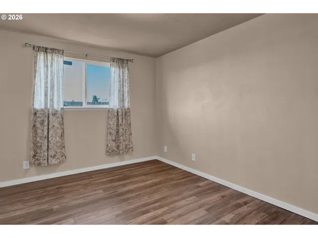 $425,000 | 596 Pinedale Avenue, Springfield, OR 97477