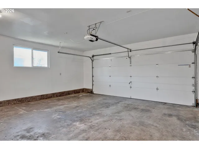 $425,000 | 596 Pinedale Avenue, Springfield, OR 97477