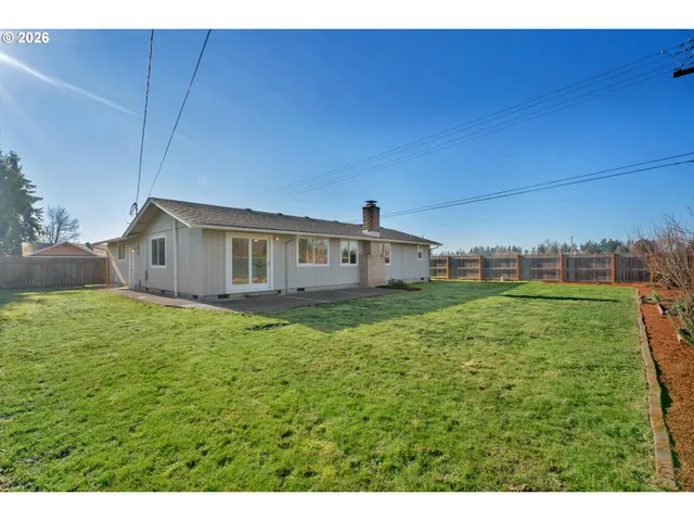 $425,000 | 596 Pinedale Avenue, Springfield, OR 97477