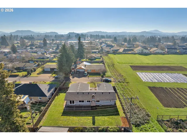 $425,000 | 596 Pinedale Avenue, Springfield, OR 97477