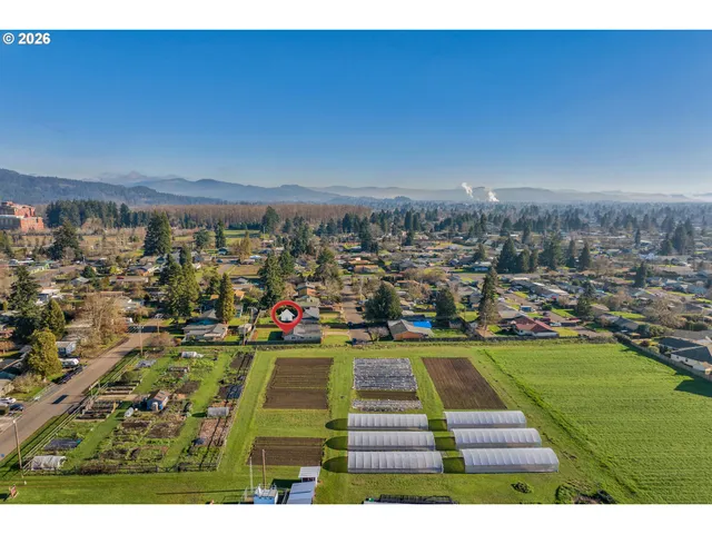 $425,000 | 596 Pinedale Avenue, Springfield, OR 97477