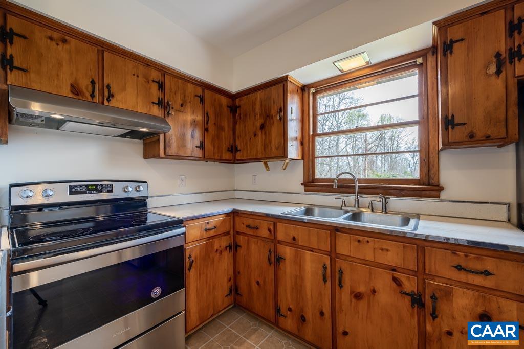 2186 Polo Grounds Road Charlottesville, VA 22911 - Photo 14 of 37 Gallery Image 14