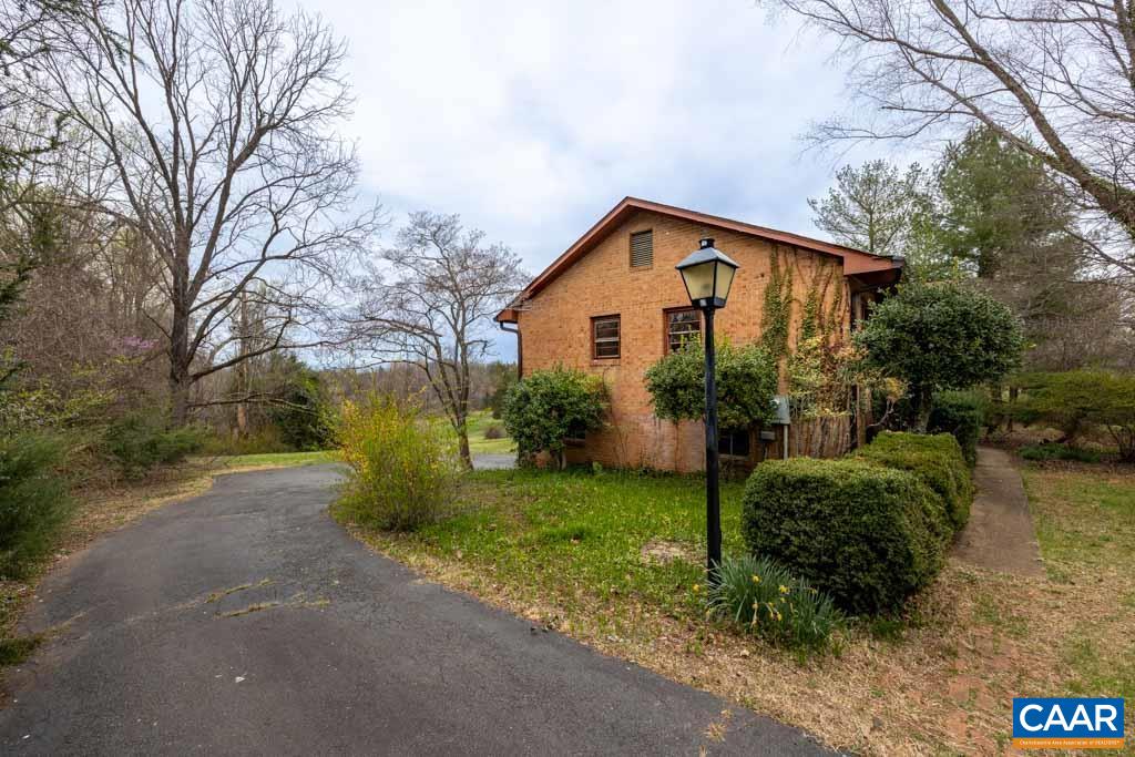 2186 Polo Grounds Road Charlottesville, VA 22911 - Photo 3 of 37 Gallery Image 3