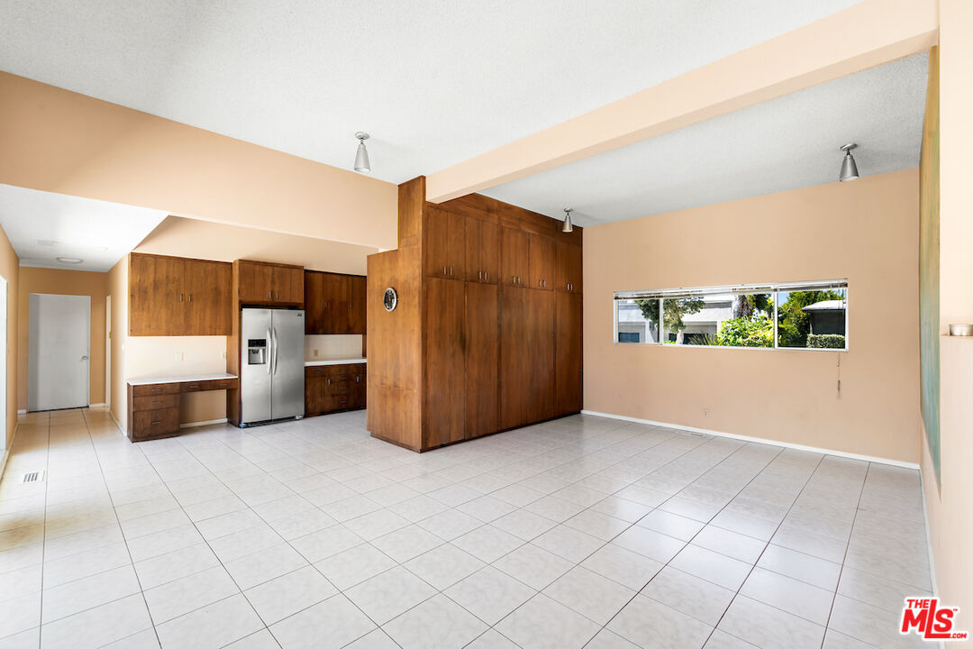 11343 Chalon Road Los Angeles, CA 90049 - Photo 17 of 45 Gallery Image 17